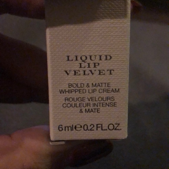 Burberry 💋 - Picture 5 of 5